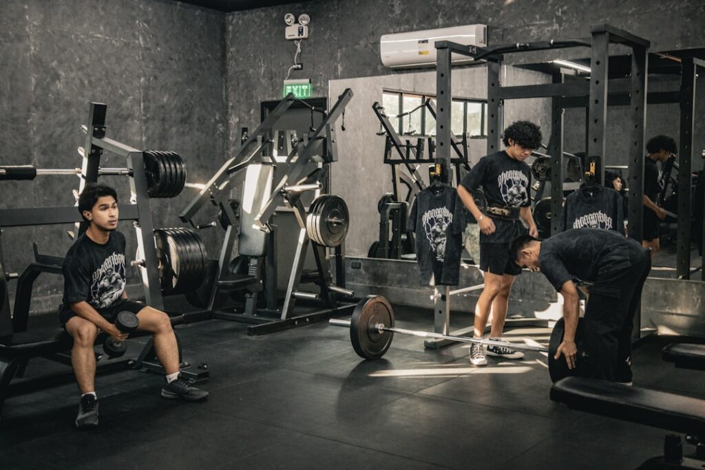 core strength class group fitness - core strength class