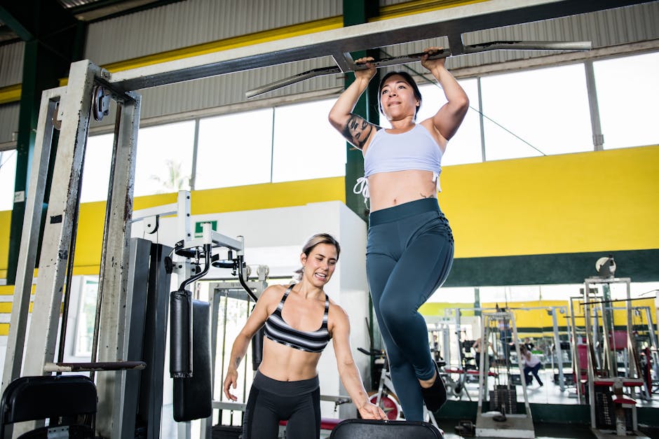 women leg workout gym